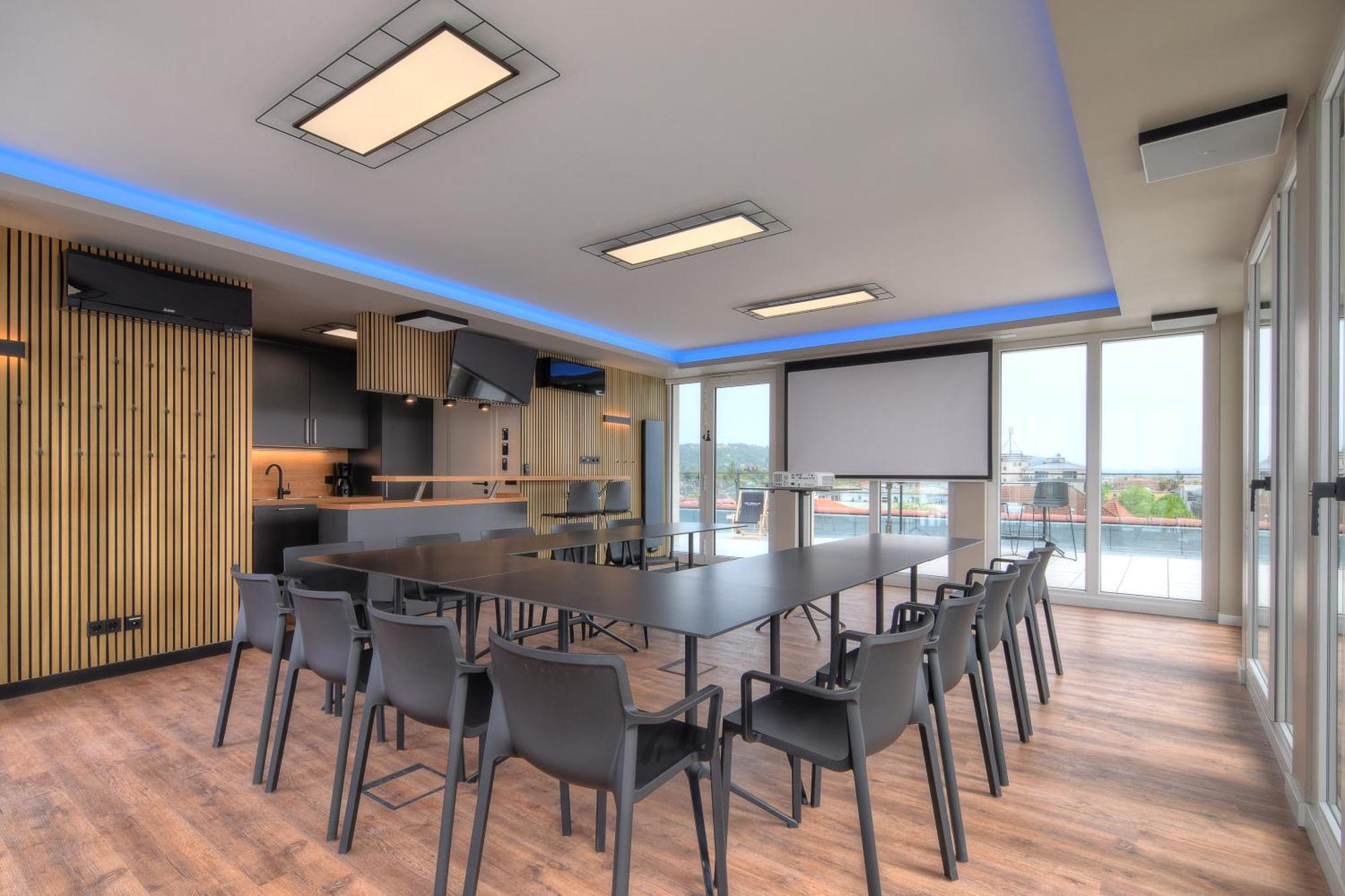 Oasis Appart - Wohnen In Dresden - Netflix - Tiefgarage - Dachterrasse Zewnętrze zdjęcie